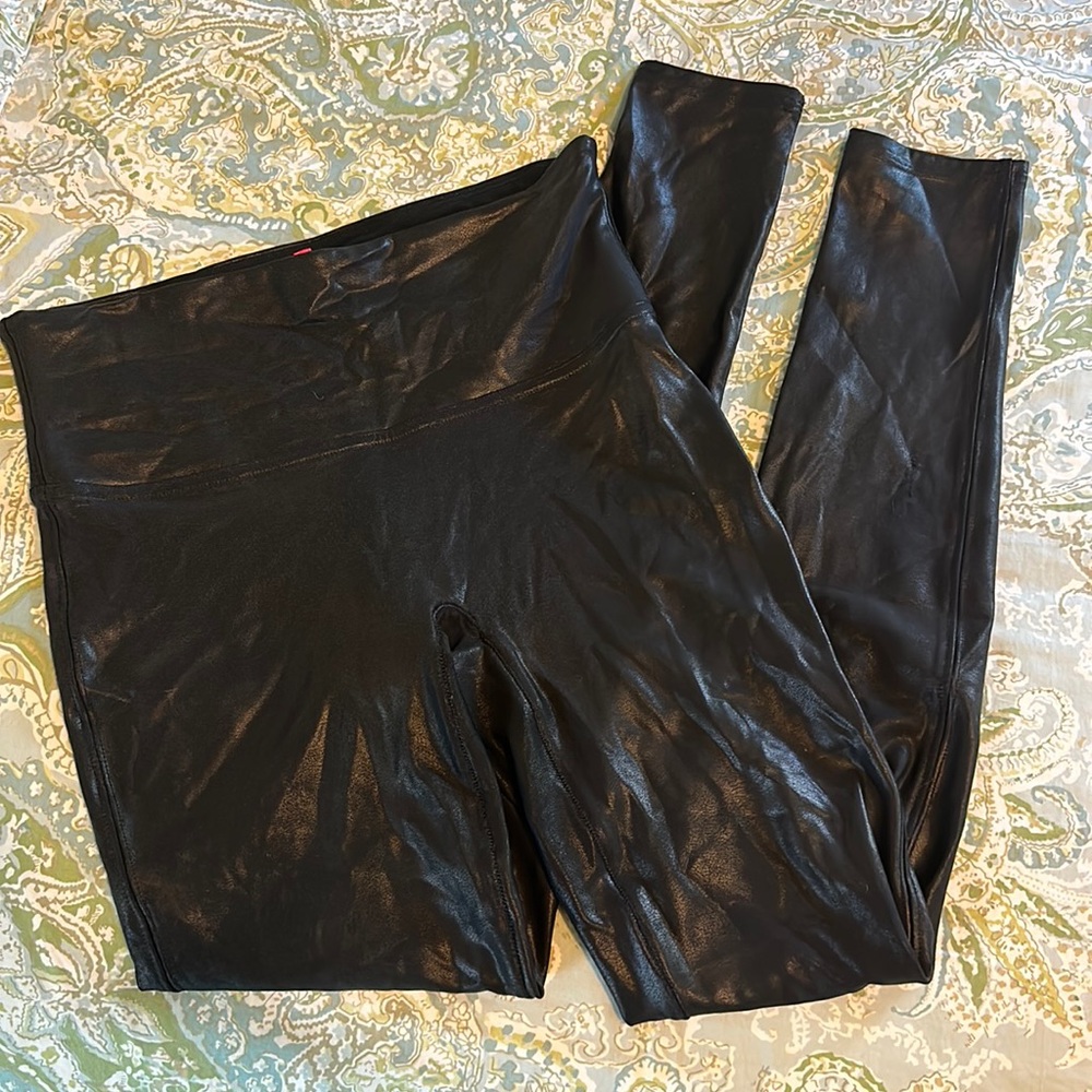 Spank Women’s Faux Leather Leggings Size M